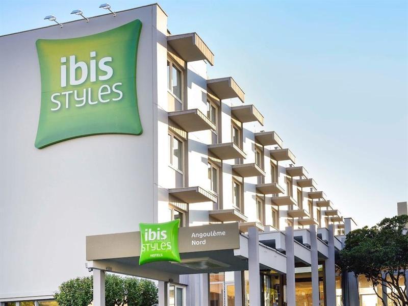 Отель Ibis Styles Angouleme Nord Champniers  Экстерьер фото